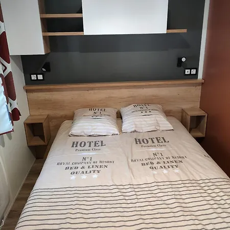 Jolie Mobil Climatise 58 * 圣让-德蒙