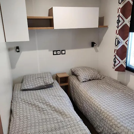 Jolie Mobil Climatise 58 营地 圣让-德蒙