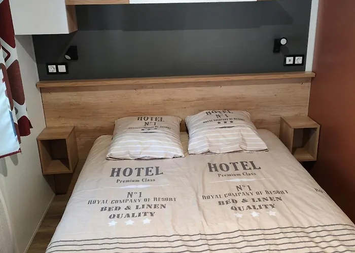 Jolie Mobil Climatise 58 * סן ז'אן דה מון